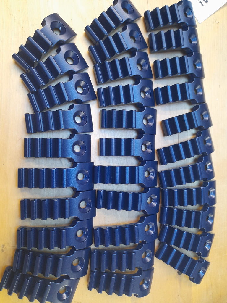 Lange/ Rossignol replacement boot catches (each)